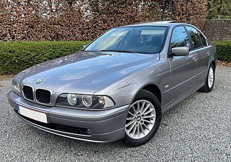 BMW 525i Automatik, Navi 16/9, Leder, Schiebedach