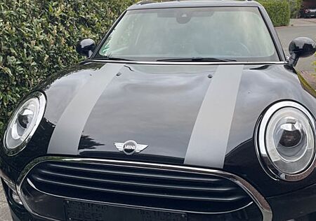 Mini Cooper Clubman , schwarz, 136 PS, NAVI, 8-Fach