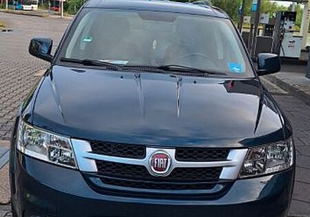 Fiat Freemont 2.0 16V Multijet Autom Allrad Black...
