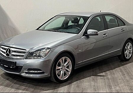 Mercedes-Benz C 250 BlueEFFICIENCY AVANTG. Autom. AVANTGARDE