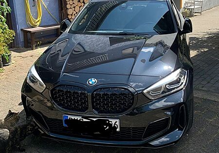 BMW M135 i xDrive M Performance