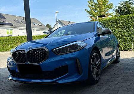 BMW 135 M135i xdrive/HUD/Pano/Navi/HK/M-Sport/Volldig.CP