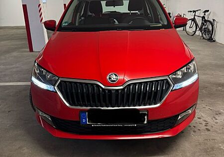 Skoda Fabia 1.0l MPI 44kW ACTIVE ACTIVE / TÜV NEU /