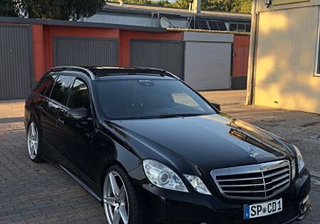 Mercedes-Benz E 350 CDI 4MATIC AMG,PANO,ACC,H&K,TOP