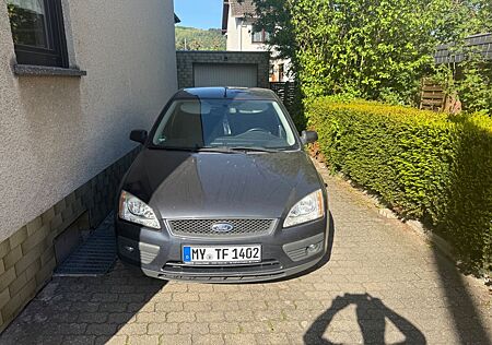 Ford Focus 1.6 Ambiente Ambiente