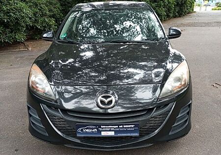 Mazda 3 Lim. Center-Line