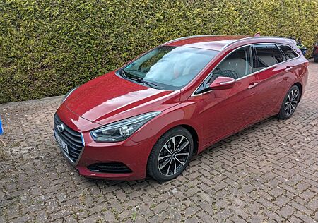 Hyundai i40 1.7 CRDi 104kW. AHK, Kamera, Sitzh, Som/Win