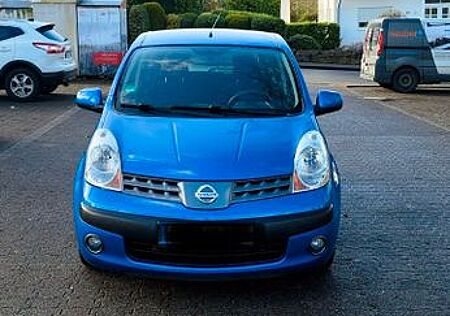 Nissan Note Acenta 1.4 Motor 5 Türer mit Anhängerkupplu