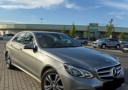 Mercedes-Benz E 200 BlueTEC ELEGANCE ELEGANCE