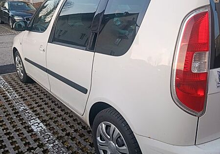 Skoda Roomster 1.6 16V Scout Tiptronic Scout
