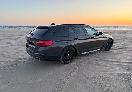 BMW 530d Touring M Sport *ACC*360-Cam*HUD*Pano*AHK*