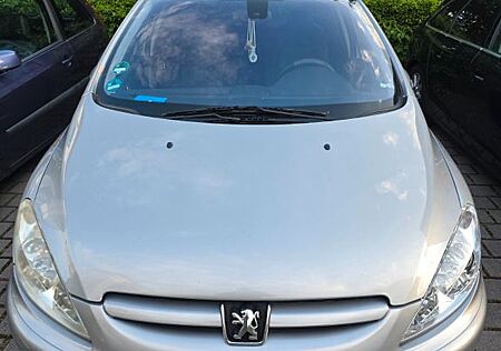 Peugeot 307 1.6 16V 110 -