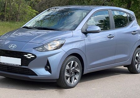 Hyundai i10 1.0 Trend AMT *Nav*Klima*CarPlay*Kamera*PDC*