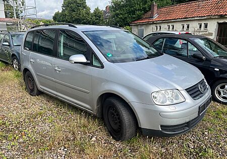 VW Touran Volkswagen 2.0 FSI Highline 07.25 TÜV