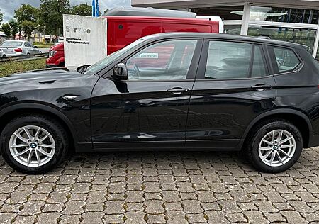 BMW X3 Baureihe xDrive20i A AHK