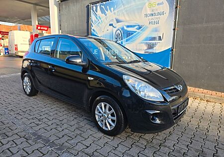 Hyundai i20 * TÜV 11/26 * KLIMA * ALU *