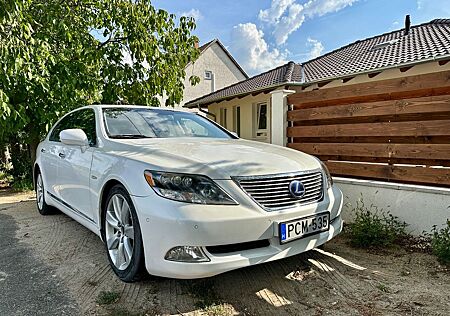 Lexus LS 600 600h Ambience hL -