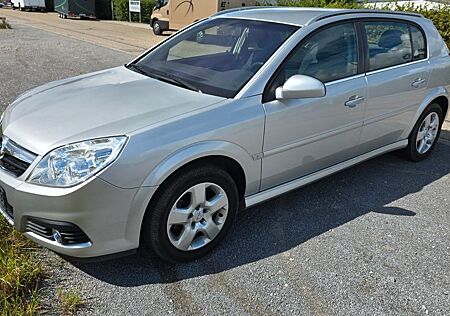 Opel Signum 2.2 Direct