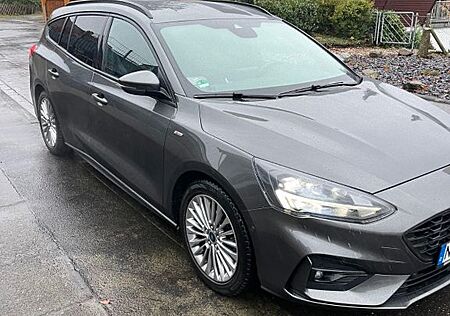 Ford Focus 1,5 EcoBoost 110kW ST-Line Turnier