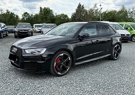 Audi RS3 2.5 TFSI quattro*LED*Panorama*SAGA*B&O*DAB*