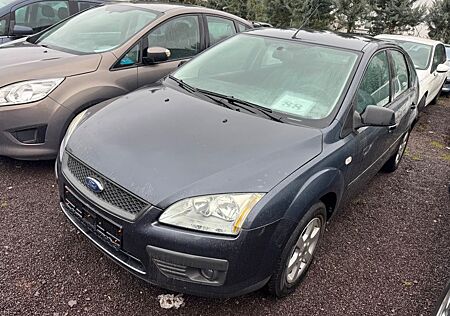 Ford Focus "5Tür"TÜV/AU NEU"Lückenlos Scheckheft"TOP
