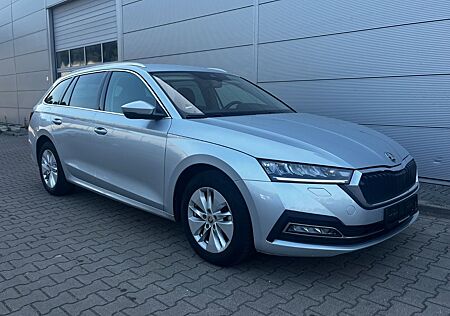 Skoda Octavia Combi Ambition 2,0 TDI NAVI*VIRTUELL