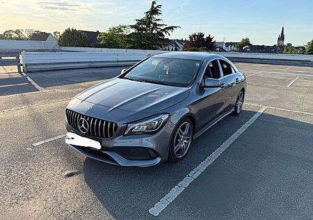 Mercedes-Benz CLA 180 Coupé AMG Line