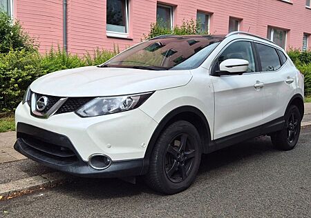 Nissan Qashqai 1.6 DIG-T Tekna 163 PS - Vollausstattung