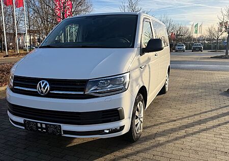 VW T6 Multivan Volkswagen Trendline 2.0 TDI 110kW DSG 7-Sitzer