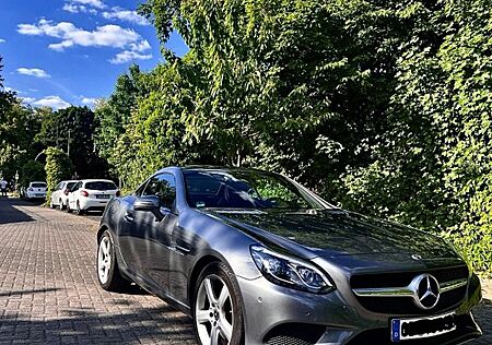 Mercedes-Benz SLK 200 SLC 200 LED AIRCARF TOTW LEDER PANO JUNGE STERNE