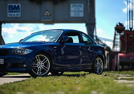 BMW 120i - Le Mans blau (M-Sportpaket)