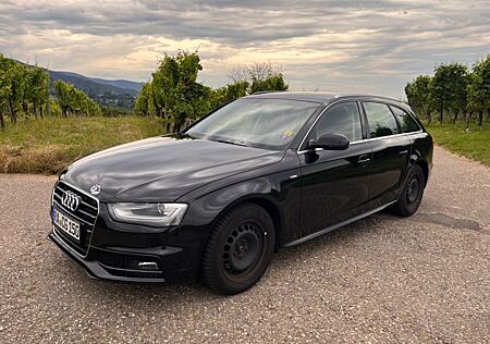 Audi A4 S line 1.8 TFSI Navi Klima SKR Alu LED