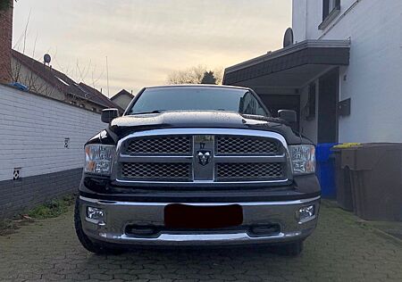 Dodge RAM Hemi 4 X4 Laramie mit LPG