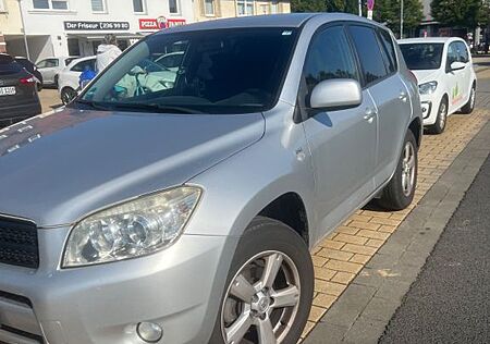 Toyota RAV 4 2.2-l-D-CAT 4x4 Executive Executive