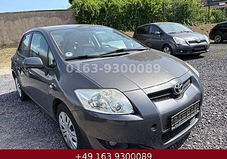 Toyota Auris 1.4 VVT-i Sol