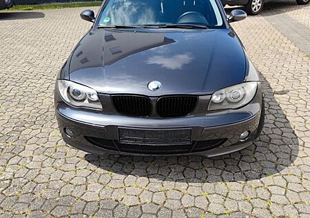 BMW 120i -