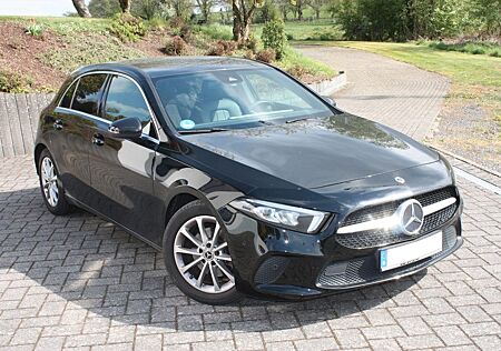 Mercedes-Benz A 200 A 200d Sportback