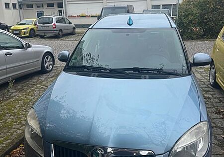 Skoda Roomster 1.6 16V ! TÜV 2 Jahre ! Klima/Automatik