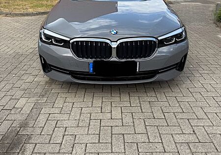BMW 520d Touring A -