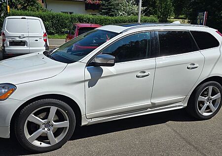 Volvo XC 60 XC60 Kinetic AWD-AHK-Navi-Leder-Pano- R Disign