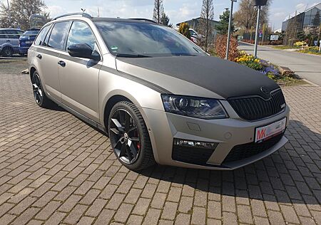 Skoda Octavia Combi RS / Folie / Navi / DSG / 8x Räder