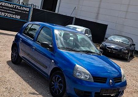 Renault Clio 1.2 16V mit Klimaanlage