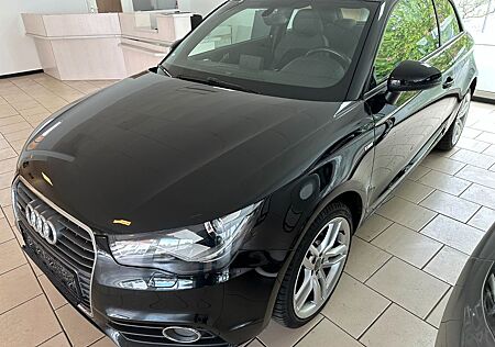 Audi A1 S line Sportpaket NAV.