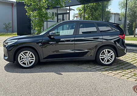 BMW iX1 xDrive30 313 PS sofort verfügbar Garantie