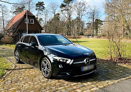 Mercedes-Benz A 180 -AMG Line- Alcantara- 2.Hand