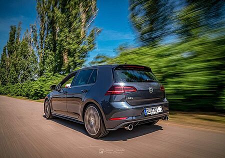 VW Golf Volkswagen 7 GTI Facelift - Auf Wunsch 8-fach bereift