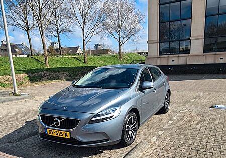 Volvo V40 T2 Geartronic Momentum Momentum