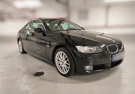 BMW 325i Coupé|E92|Automatik|Leder|Klima|2.Hand