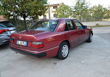 Mercedes-Benz 230 230e mod w124
