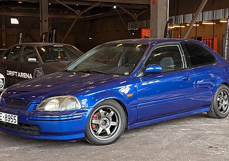 Honda Civic 1.6 VTi